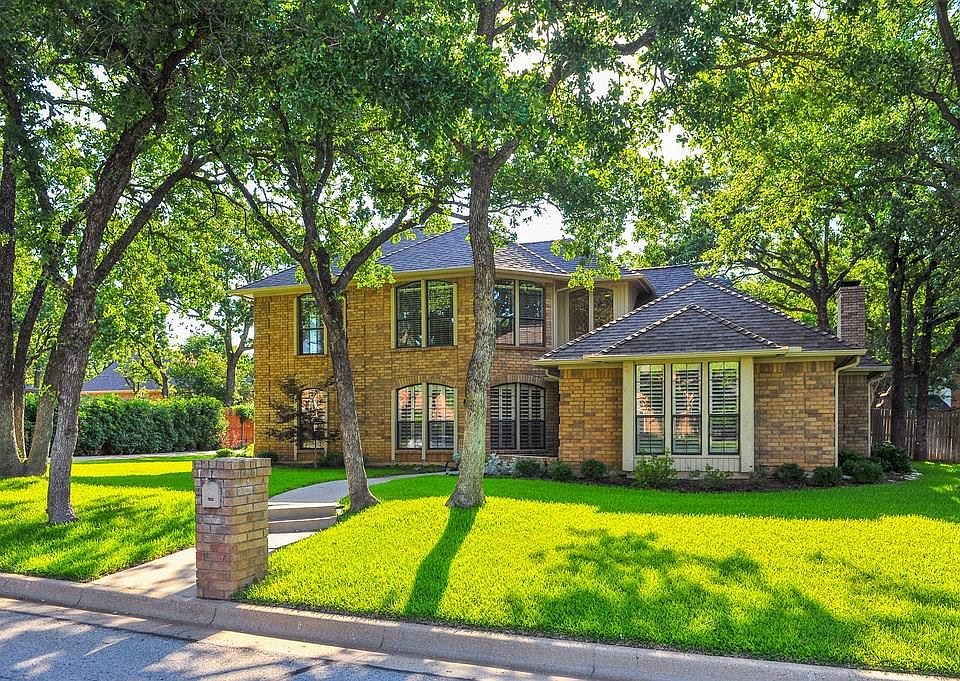1st image of 4703 Villa Vera Dr