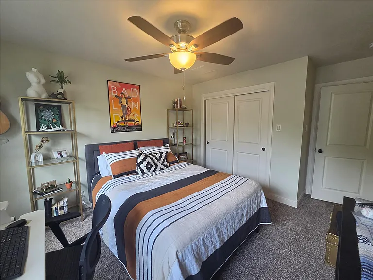 408 W Croslin St — Photo 21