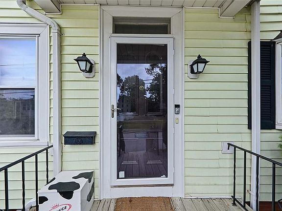 2nd image of 103 Lowden St