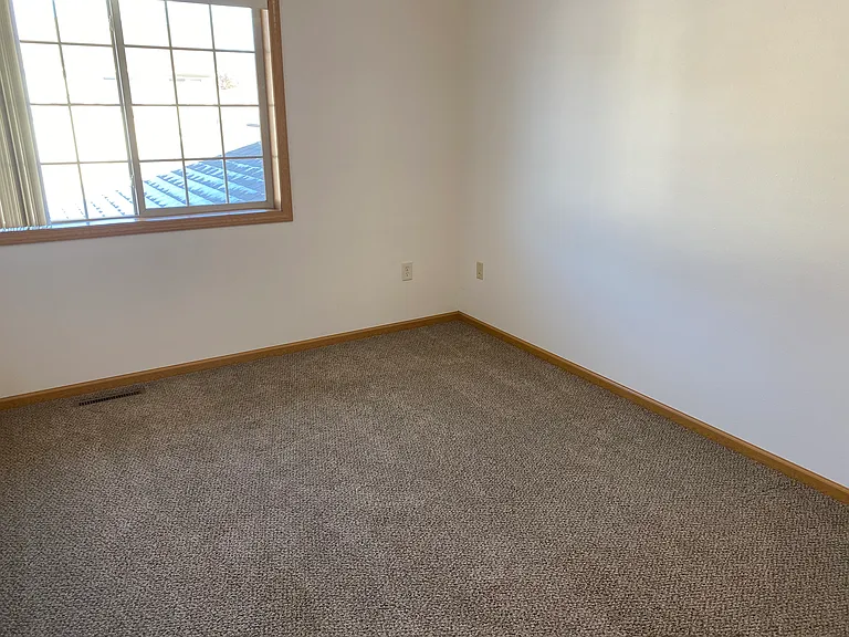 1101 Stuhr Ct — Photo 10