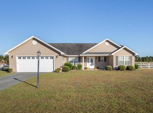 5708 Meadow Wood Dr, Blackshear, GA 31516