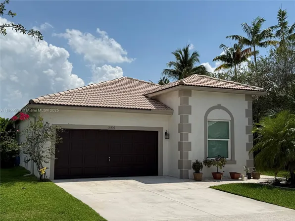 16306 SW 11th St, Pembroke Pines, FL 33027