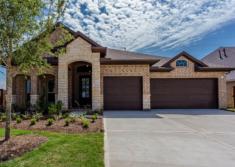 1st image of 2818 Acorn Way