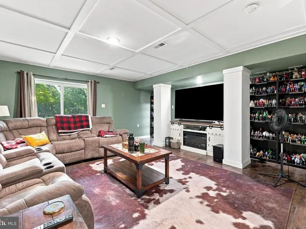 139 Dawn Ln, Harpers Ferry, WV 25425