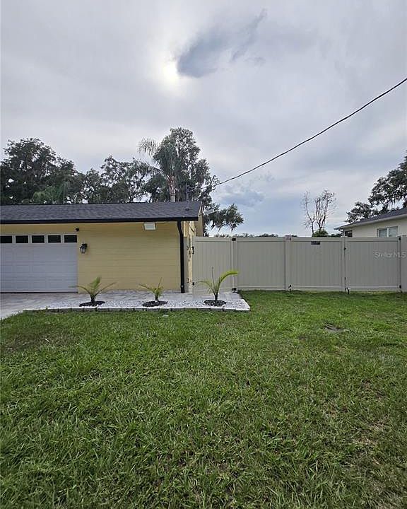 1st image of 1190 Pecan St