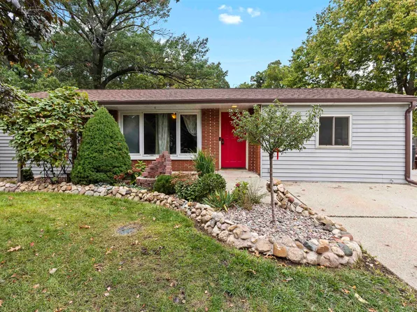1708 Lawney Ct, South Beloit, IL 61080
