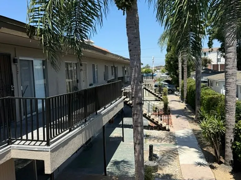 9830 Ramona St — Photo 15