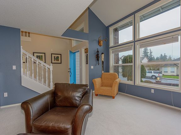 2nd image of 3208 NE 106th St