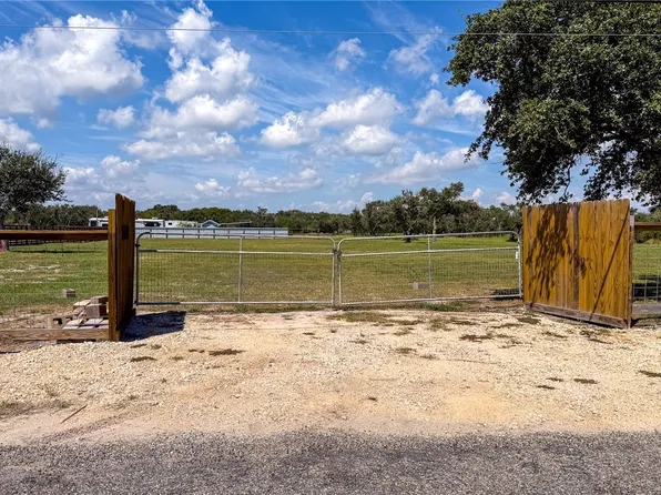 732 Shaver Rd, Aransas Pass, TX 78336