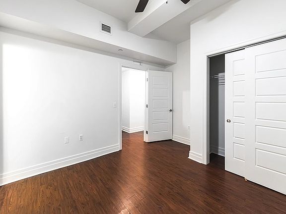 3rd image of 1215 Griswold St #502