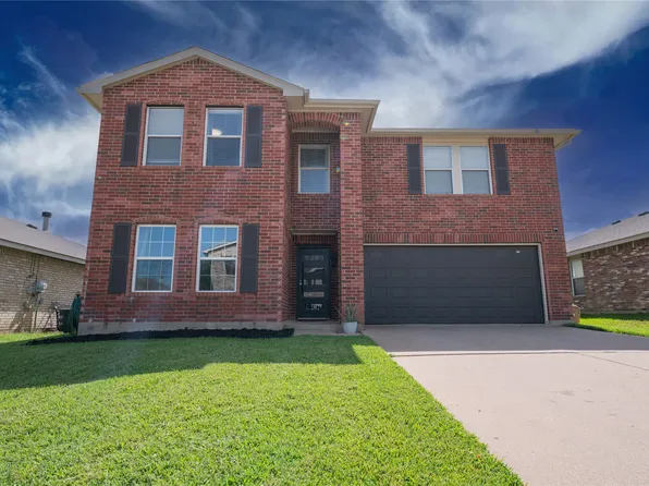 8745 Polo Dr, Fort Worth, TX 76123