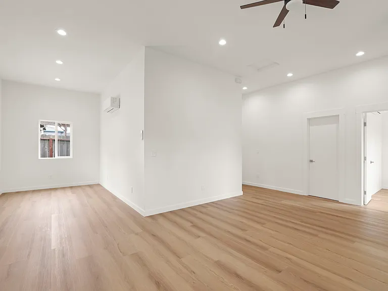 1230A Palm Ave — Photo 15