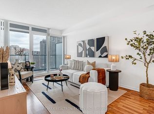 5508 Yonge St #1211, Toronto, ON M2N 7L2