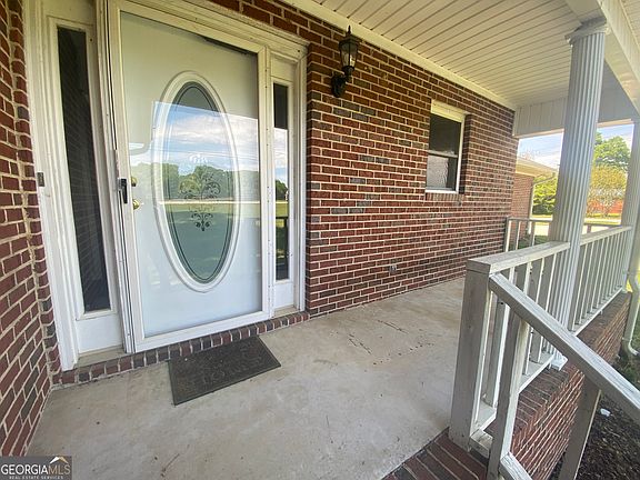 2nd image of 240 Carlton Dr