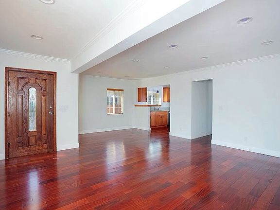 4th image of 3317 Larga Ave