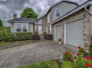 12215 NW Westlawn St, Portland, OR 97229