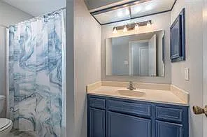 10215 Kirkwren Dr — Photo 21