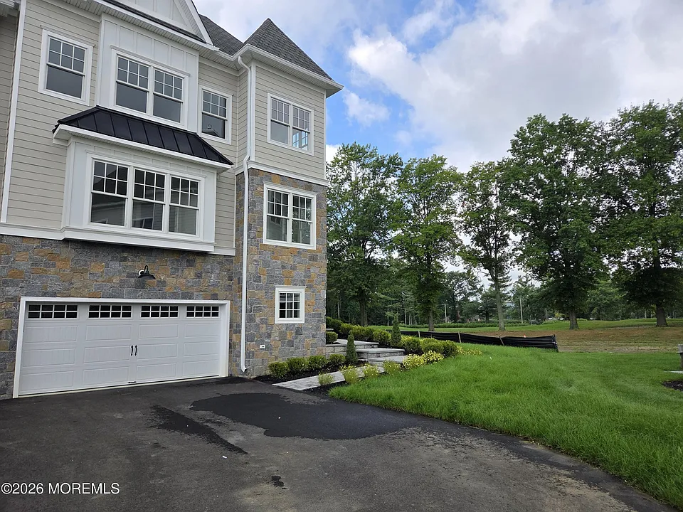 156 Eagle Way