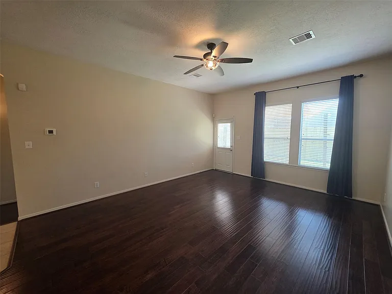 2954 Smokey Forest Ln — Photo 11