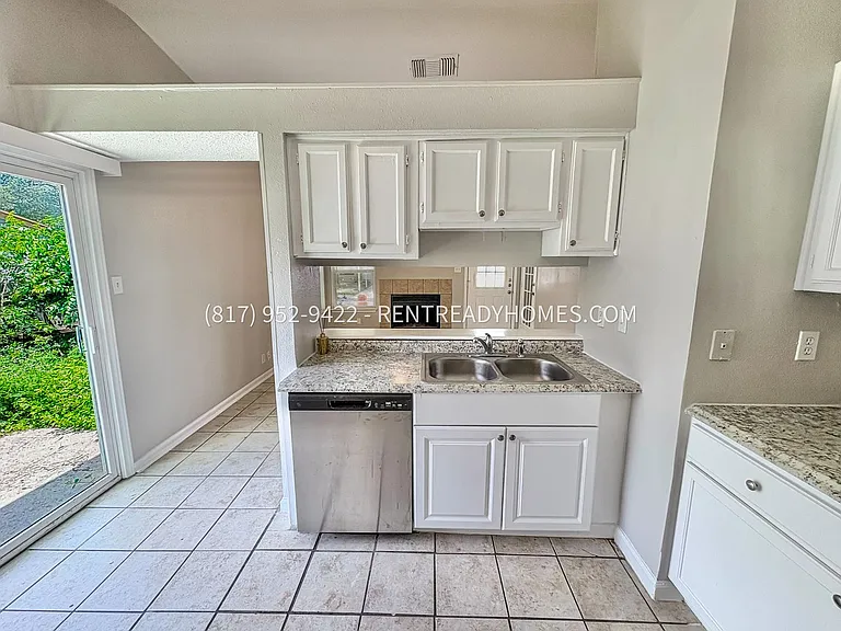5840 Glacier Sun Dr — Photo 3
