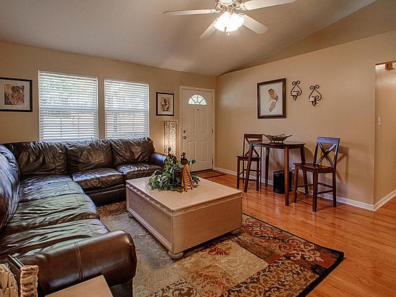 3rd image of 5106 Montwood Dr