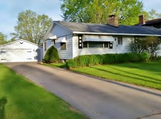 1240 8th Ln, Anoka, MN 55303