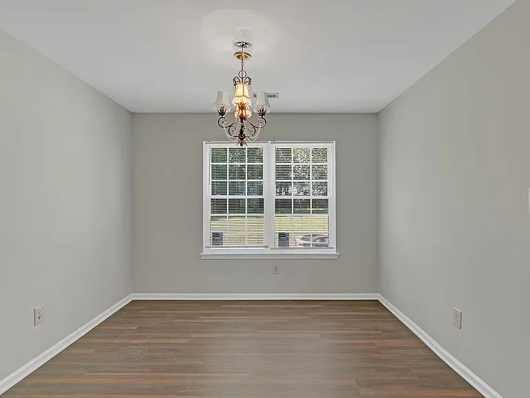 219 Springdale Way — Photo 14