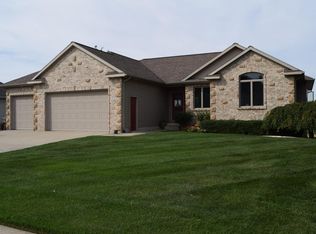 7035 Windrift Dr SW, Byron Center, MI 49315