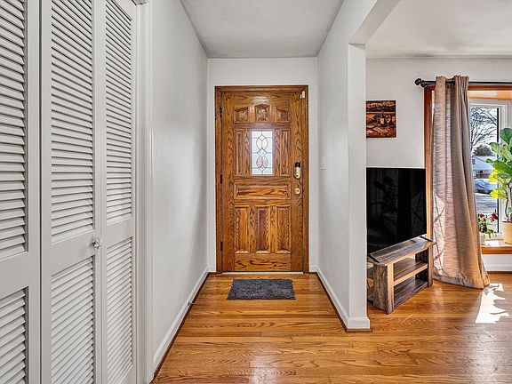 5th image of 429 Highfield Rd