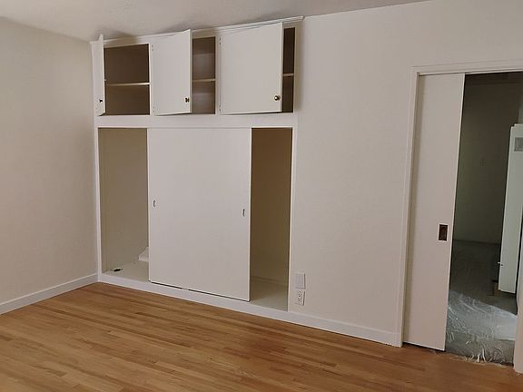 2nd image of 337 W Roderick Ave