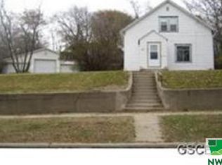 2910 Stone Park Blvd, Sioux City, IA 51104