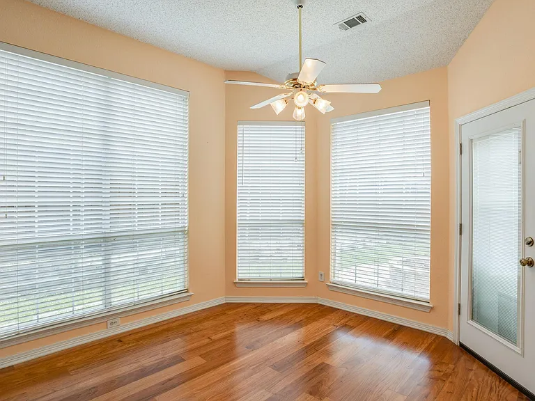 1304 Pagewynne Dr — Photo 19