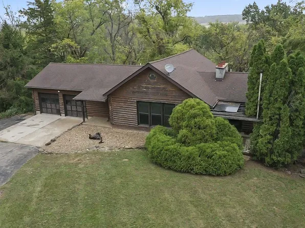 131 E Front St, Moscow Mills, MO 63362