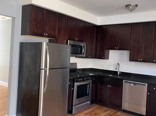 1644 W Pratt Blvd, Chicago, IL 60626