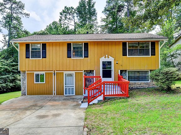 2nd image of 2484 Rhoanoke Dr