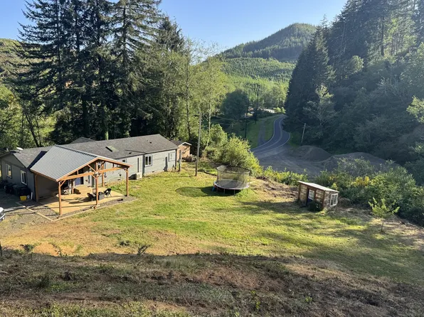 7103 Canary Rd, Westlake, OR 97493