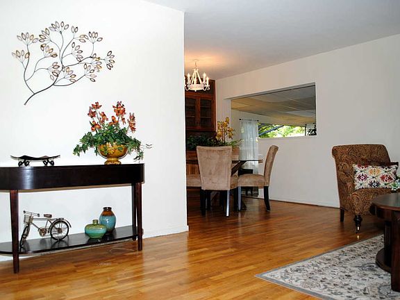 Living Room / Dining Room