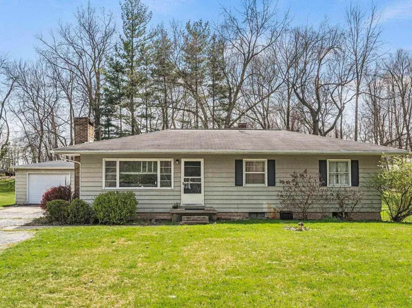700 Robson Rd, Winona Lake, IN 46590