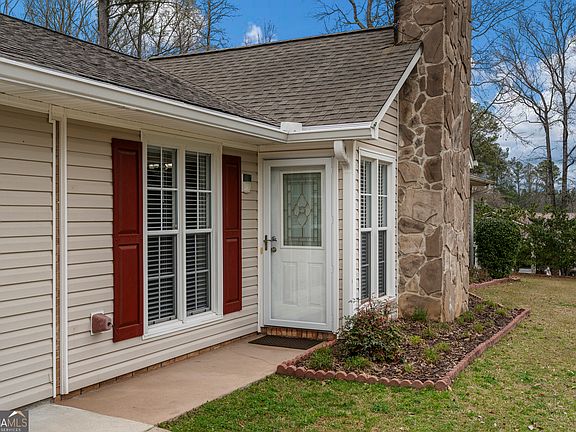 4th image of 125 Hazel Way