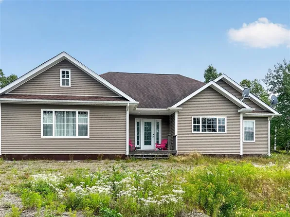 31 Smallwood Drive, Centreville, NL A0G4P0