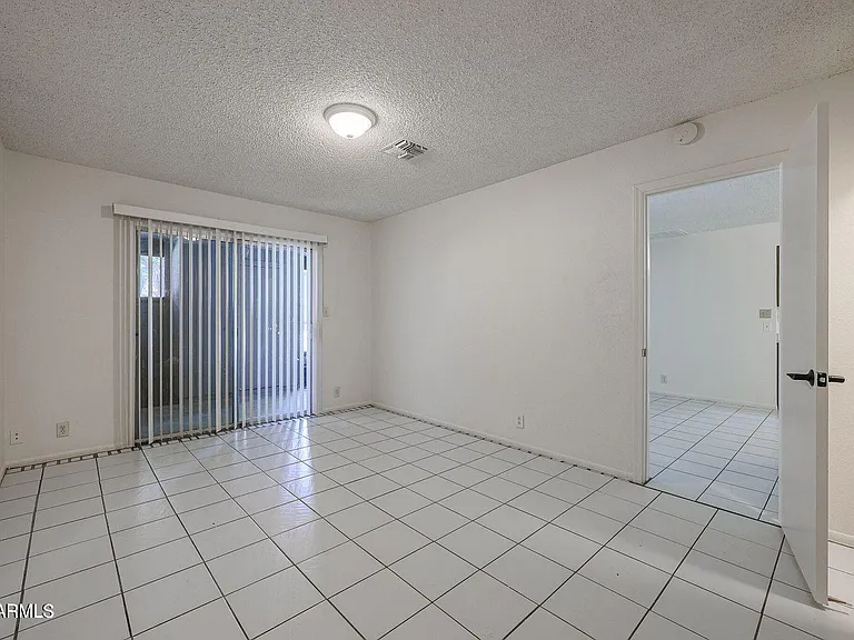 9001 W Elm St #7 — Photo 23