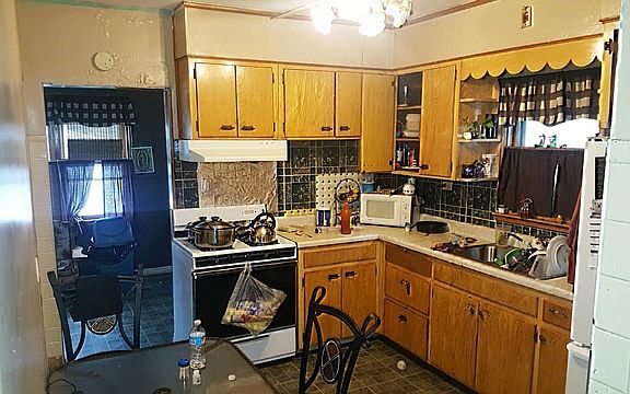 5th image of 1445 Gunderson Ave
