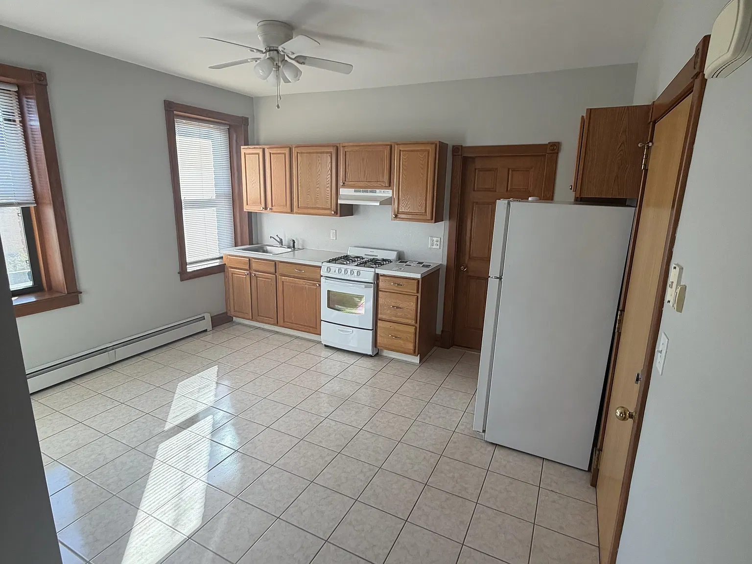 527 Chapel Street - D4 — Photo 4