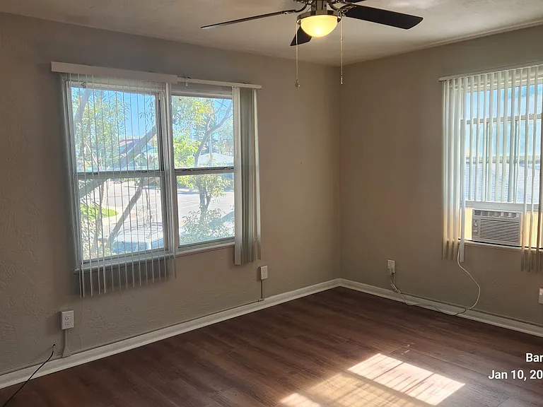 400 S Peninsula Dr — Photo 9