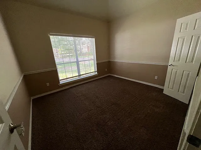 3117 Campus Cir — Photo 6