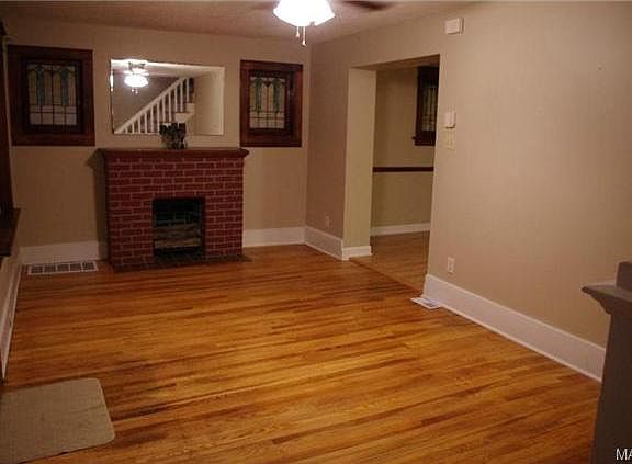 4th image of 6041 Elizabeth Ave