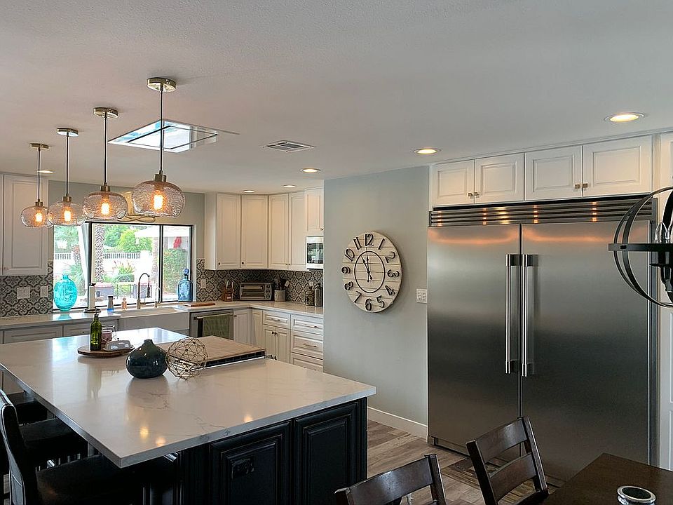 1st image of 701 W Gleneagles Dr
