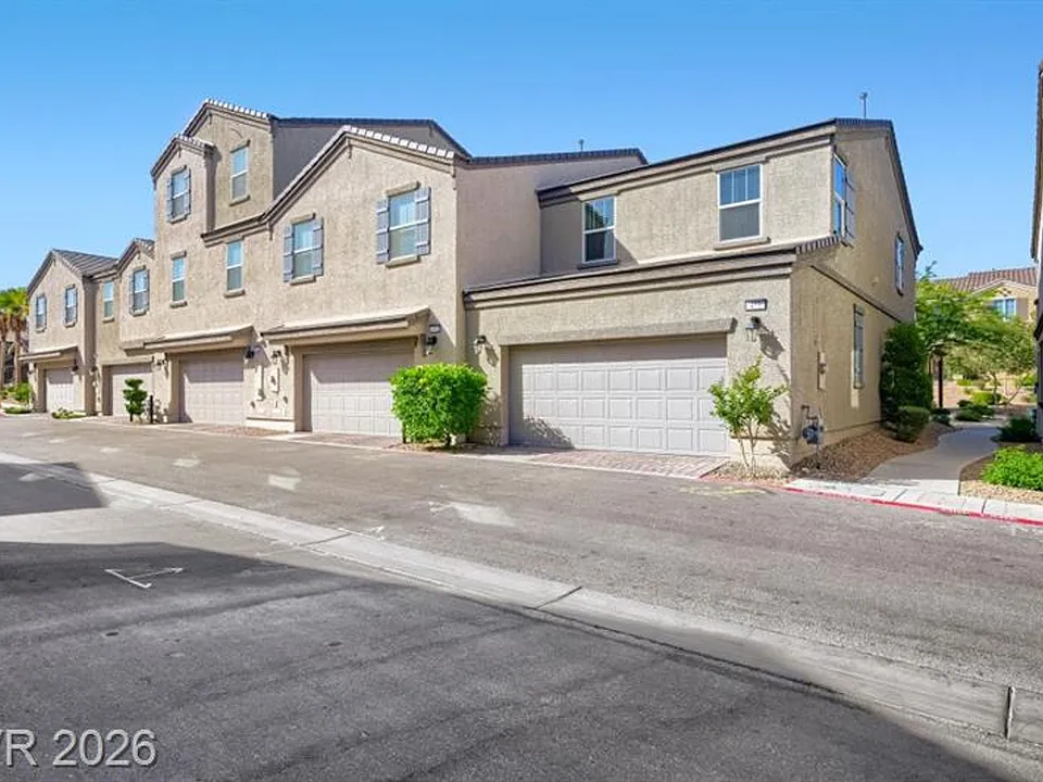477 Ylang Pl