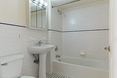 Rented by Living New York