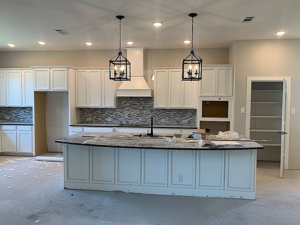 2nd image of 2107 Hays Ranch Dr
